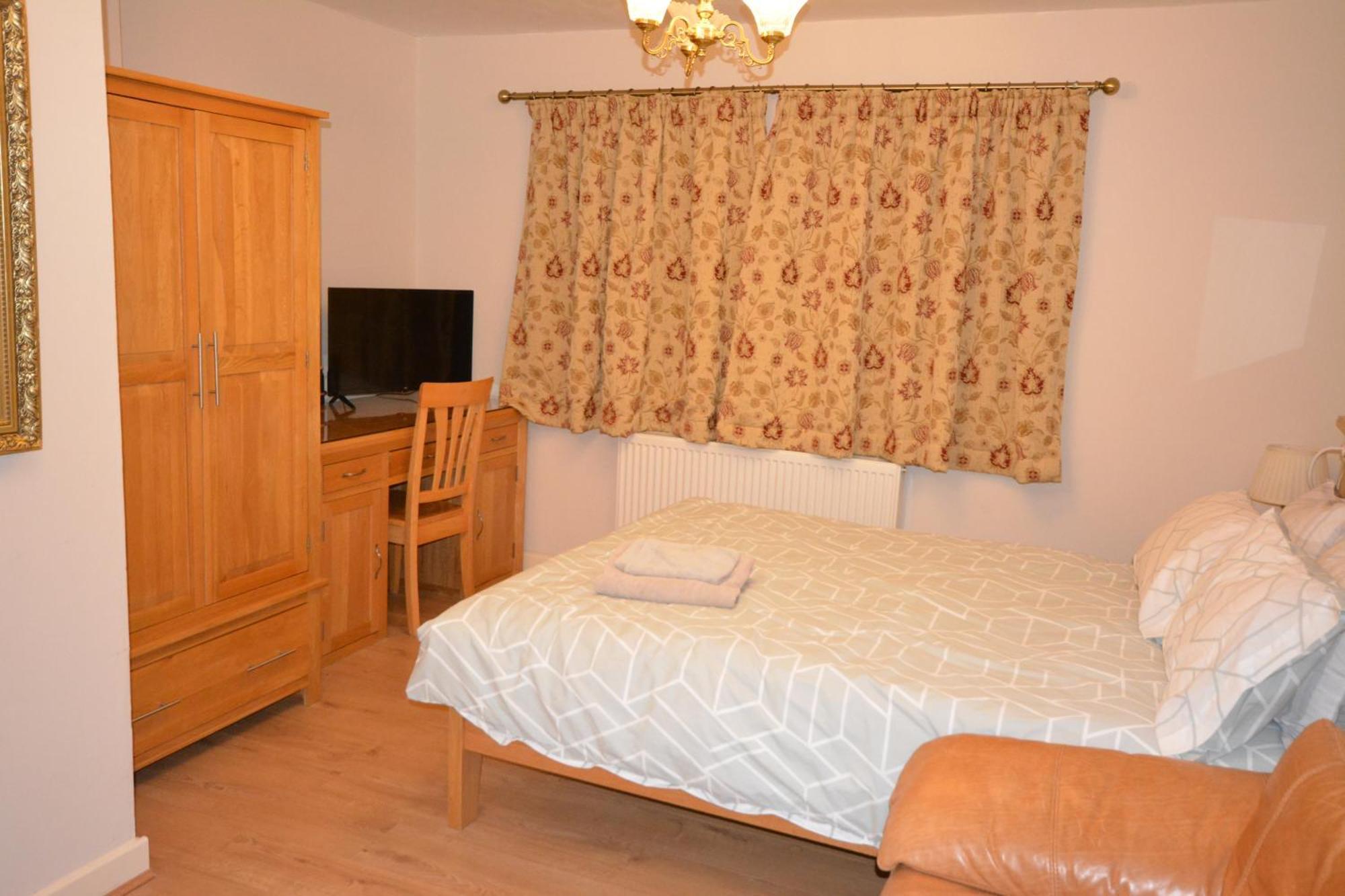 Large Ensuite Room อ็อกซ์ฟอร์ด ภายนอก รูปภาพ